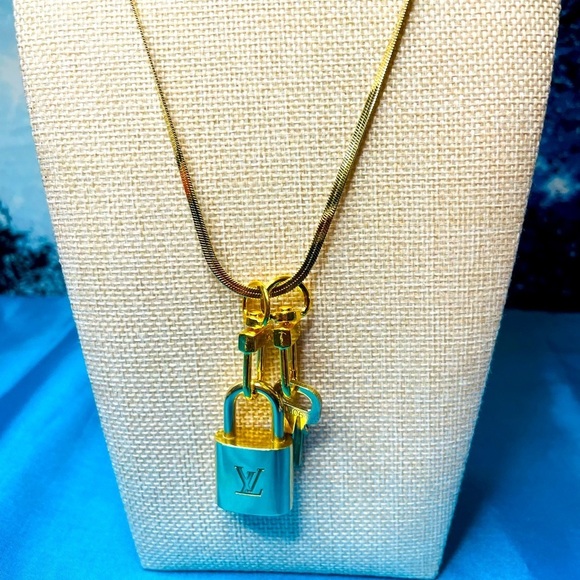 Louis Vuitton Jewelry - Louis Vuitton Lock & Key (#306) on a Gold Chain